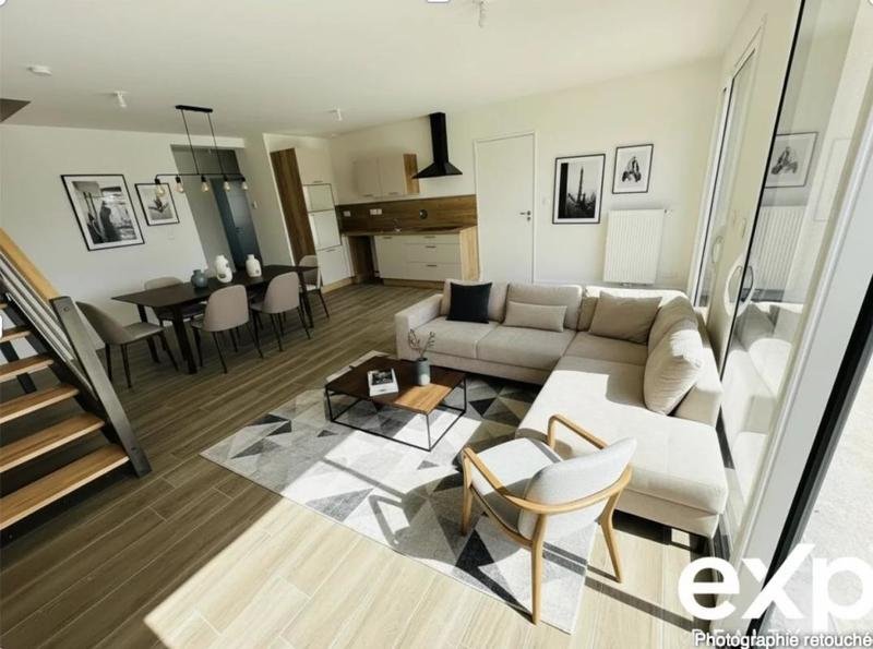 Maison - 96 m² - 5 pièces