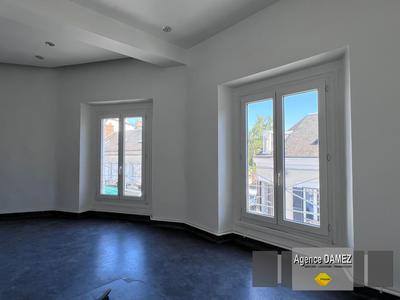 Appartement - 90 m² - 5 pièces