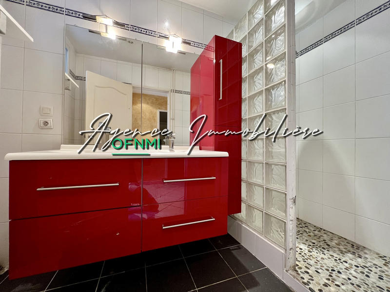 Appartement - 108 m² - 5 pièces