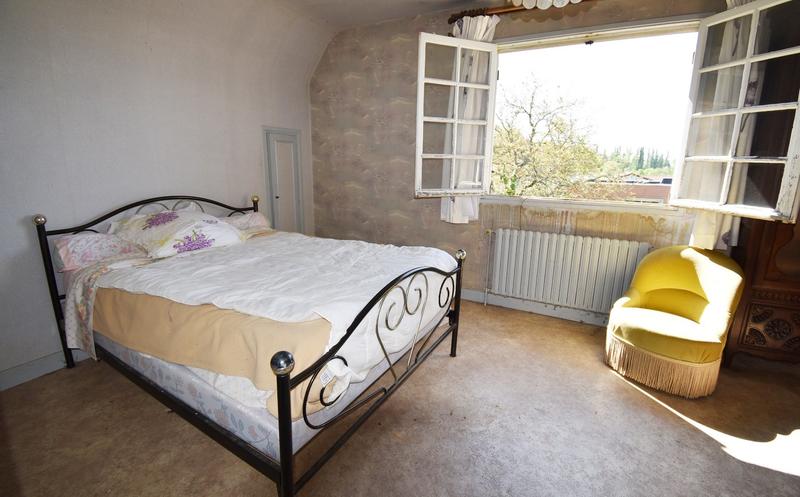 Maison - 183 m² - 9 pièces