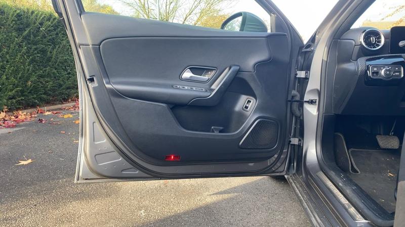 Mercedes Classe a IV 180 d 116 8g-Dct Progressive Line