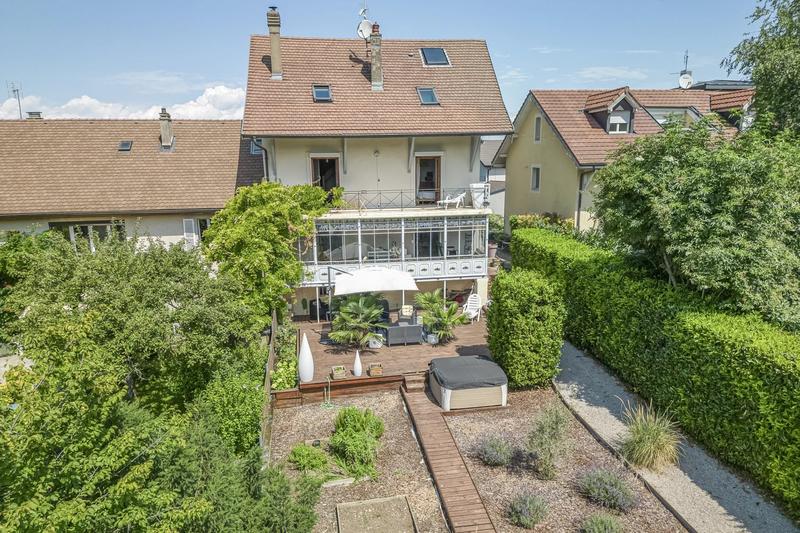 Maison - 251 m² - 10 pièces