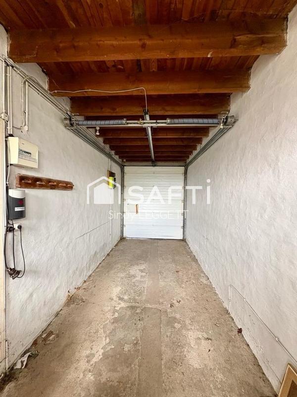 Maison - 90 m² - 5 pièces