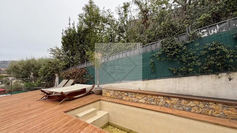 Villa - 170 m² - 6 pièces