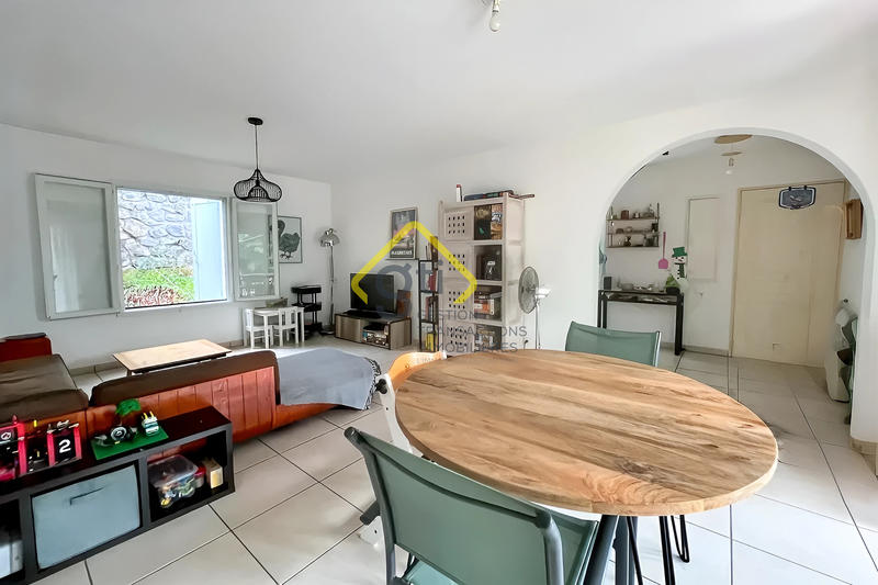 Maison - 100 m² - 4 pièces