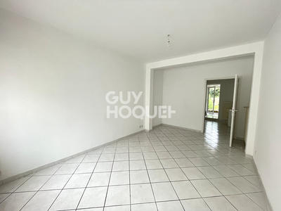 Maison - 195 m² - 10 pièces