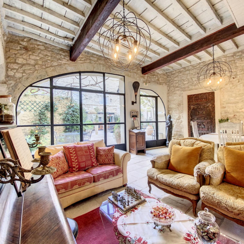 Demeure - 800 m² - 17 pièces