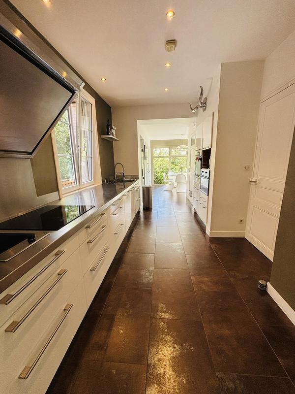 Maison ancienne - 200 m² - 8 pièces