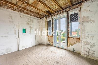 Maison - 160 m² - 8 pièces