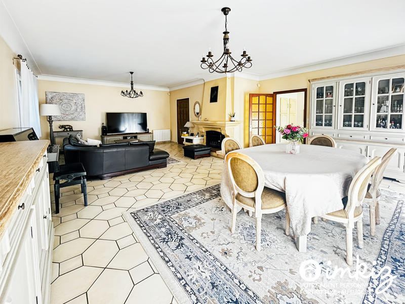 Maison - 160 m² - 6 pièces