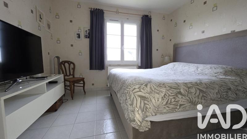 Maison - 240 m² - 9 pièces