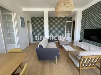 Appartement - 93 m² - 4 pièces