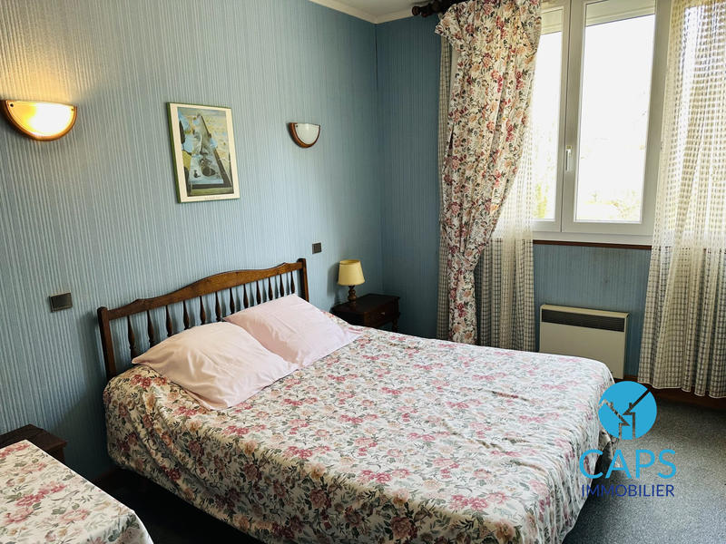 Maison - 600 m² - 15 pièces