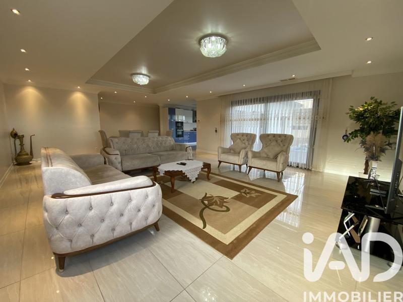 Maison - 162 m² - 5 pièces