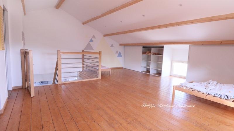 Maison - 250 m² - 13 pièces