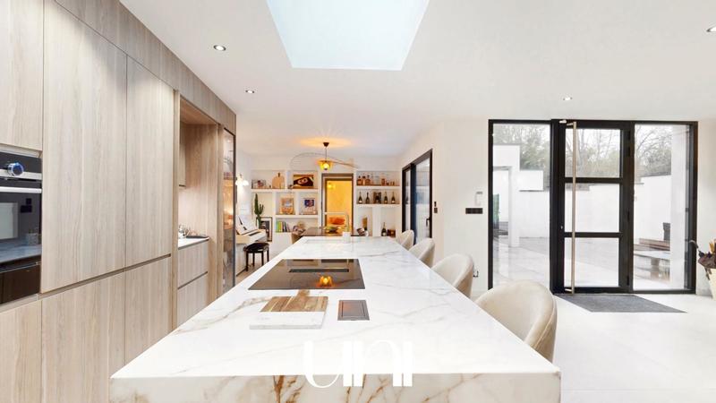 Maison - 165 m² - 5 pièces