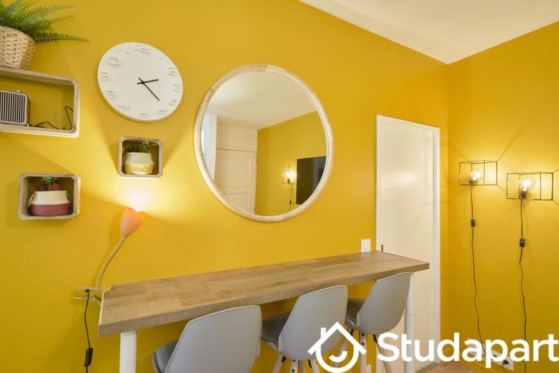 Chambre - 10 m² - 1 pièce