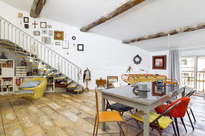 Maison - 225 m² - 7 pièces