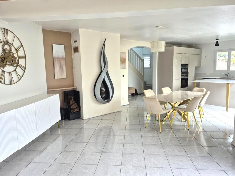 Maison - 173 m² - 7 pièces