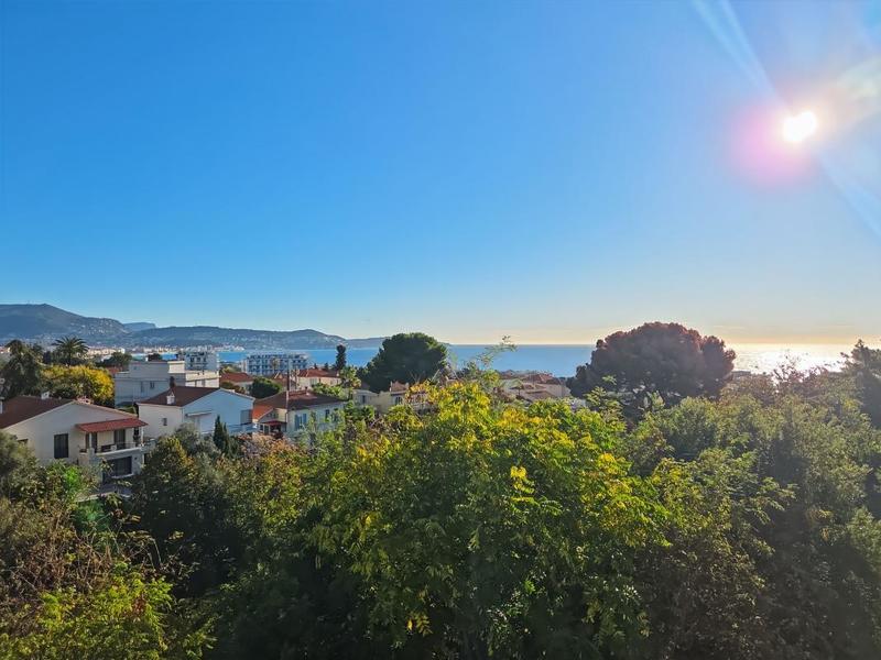 Appartement - 135 m² - 5 pièces