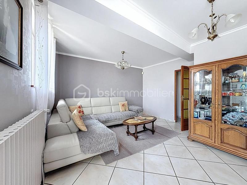 Propriété - 127 m² - 7 pièces