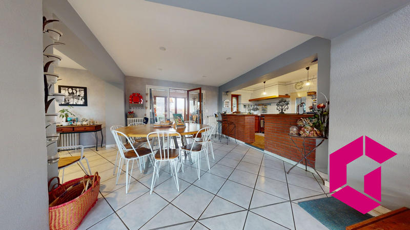 Maison - 158 m² - 5 pièces