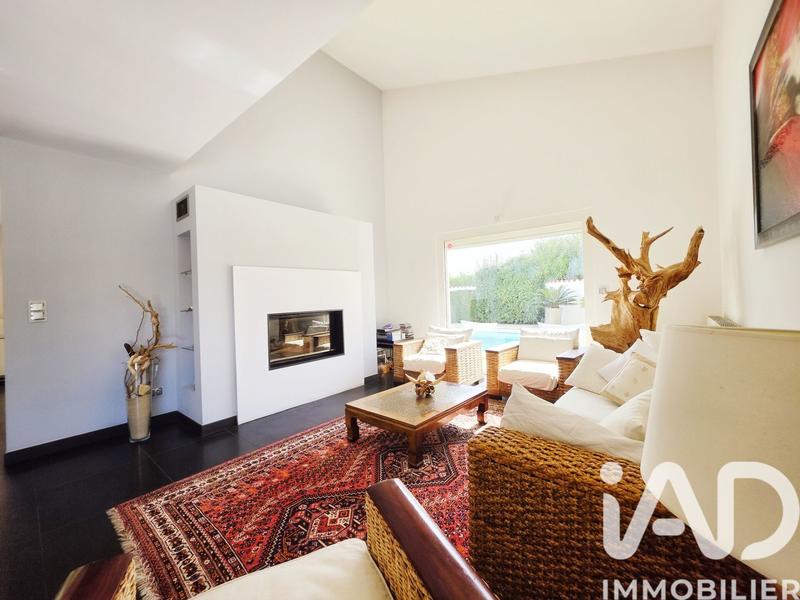 Maison - 206 m² - 6 pièces