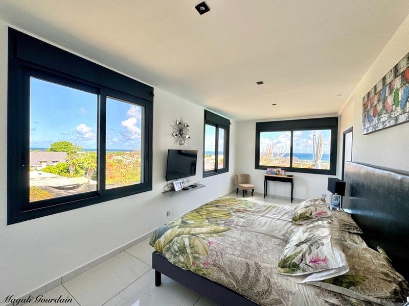 Propriété - 180 m² - 6 pièces