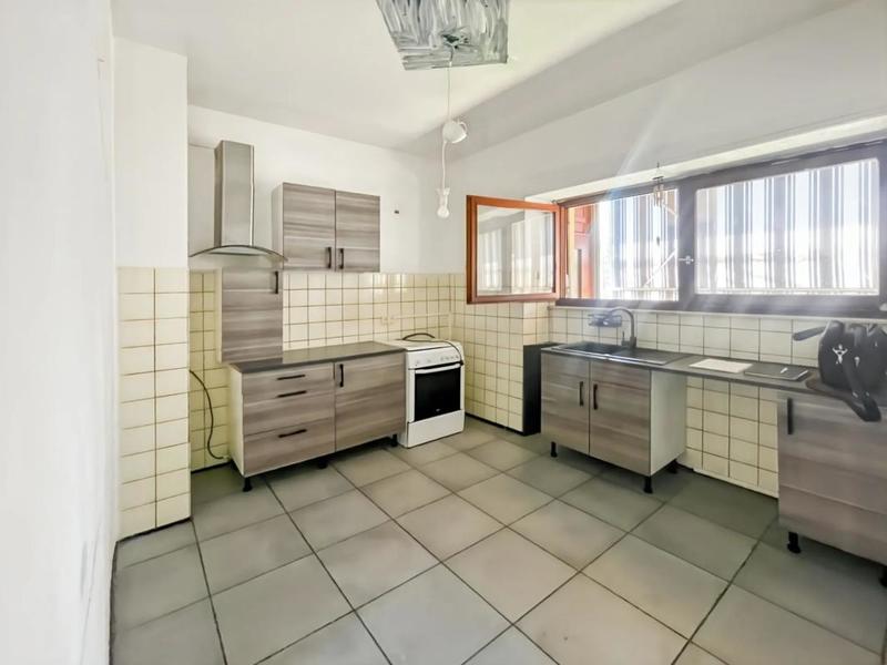 Maison - 102 m² - 5 pièces