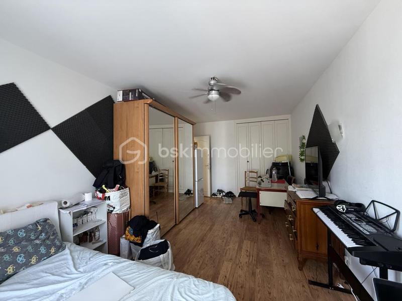 Appartement - 97 m² - 5 pièces
