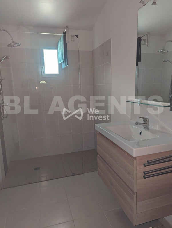 Maison - 121 m² - 4 pièces