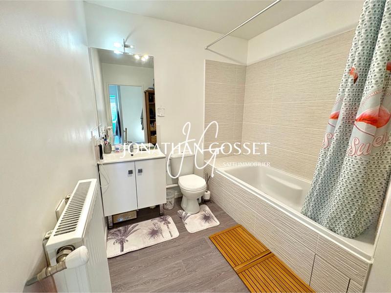 Appartement - 93 m² - 5 pièces