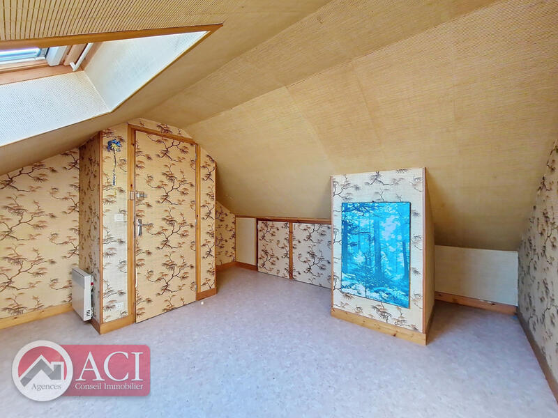 Maison - 104 m² - 7 pièces