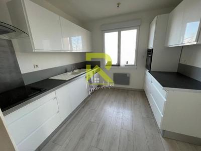 Bureau - 1 m² - 12 pièces