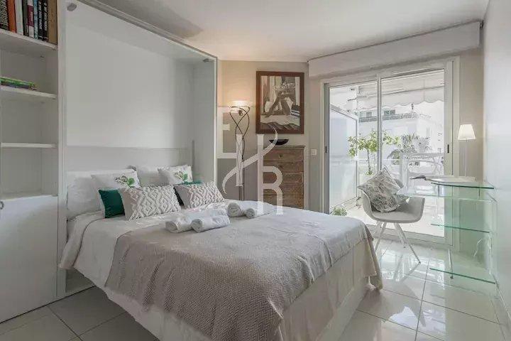 Appartement - 138 m² - 5 pièces