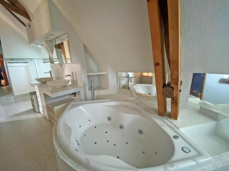 Propriété - 288 m² - 8 pièces