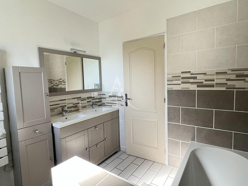 Maison - 143 m² - 6 pièces