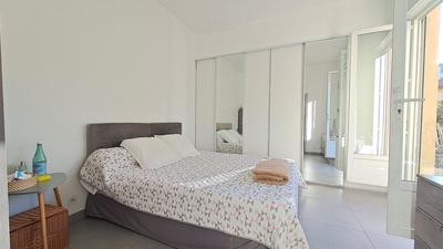 Maison - 224 m² - 8 pièces