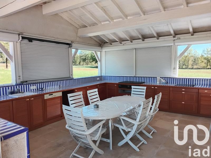 Maison - 160 m² - 16 pièces