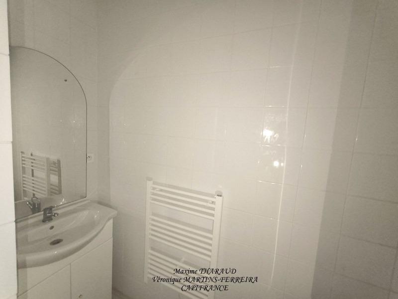 Local commercial - 240 m² - 11 pièces