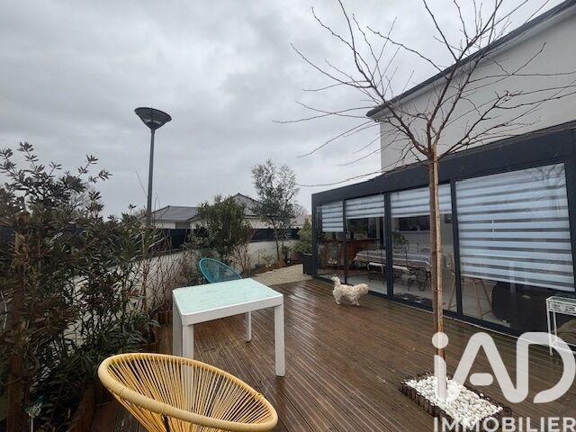 Maison - 101 m² - 5 pièces