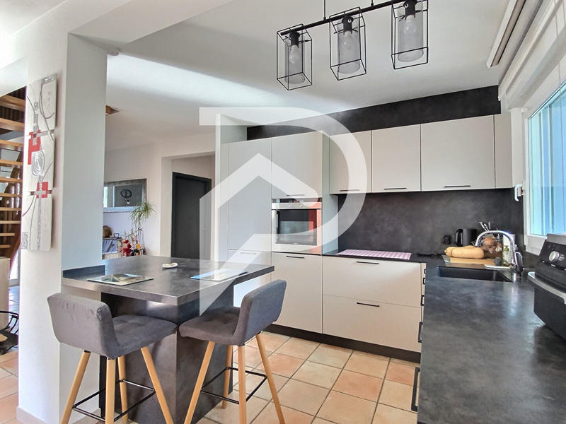 Maison - 133 m² - 5 pièces