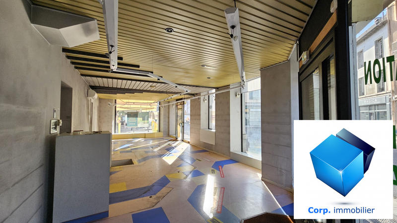 Local commercial - 115 m²