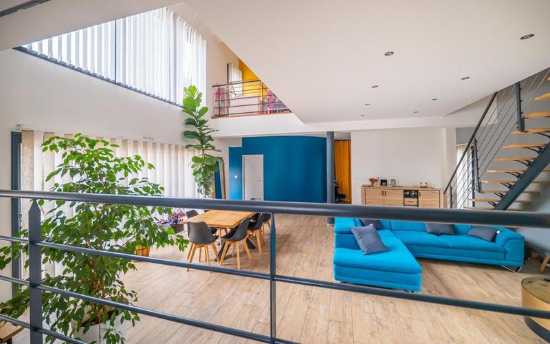 Maison - 206 m² - 7 pièces