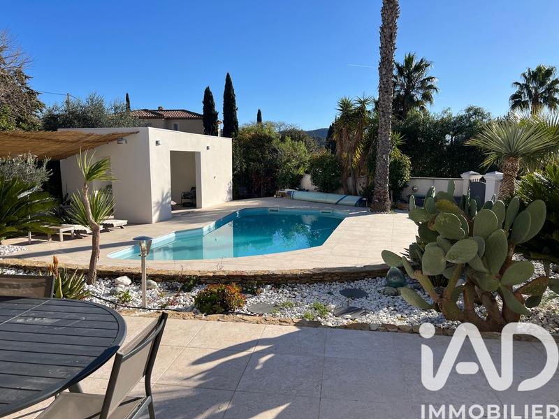 Maison - 188 m² - 8 pièces