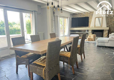 Villa - 225 m² - 7 pièces