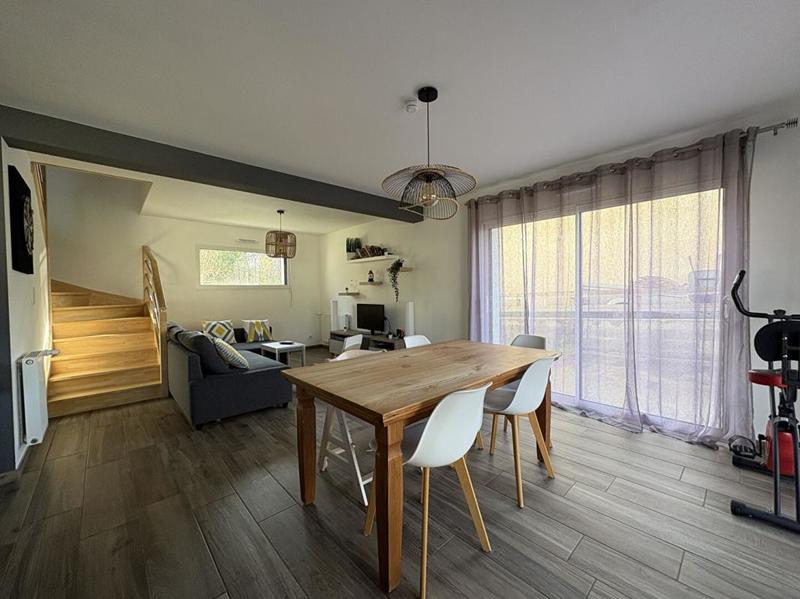 Maison - 76 m² - 5 pièces