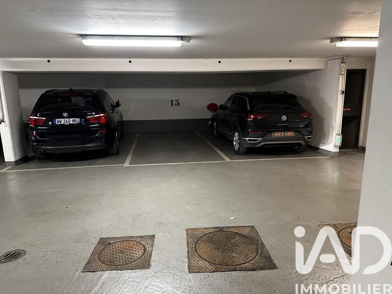 Parking - 11 m²