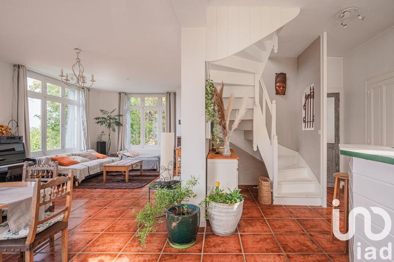 Maison - 96 m² - 4 pièces