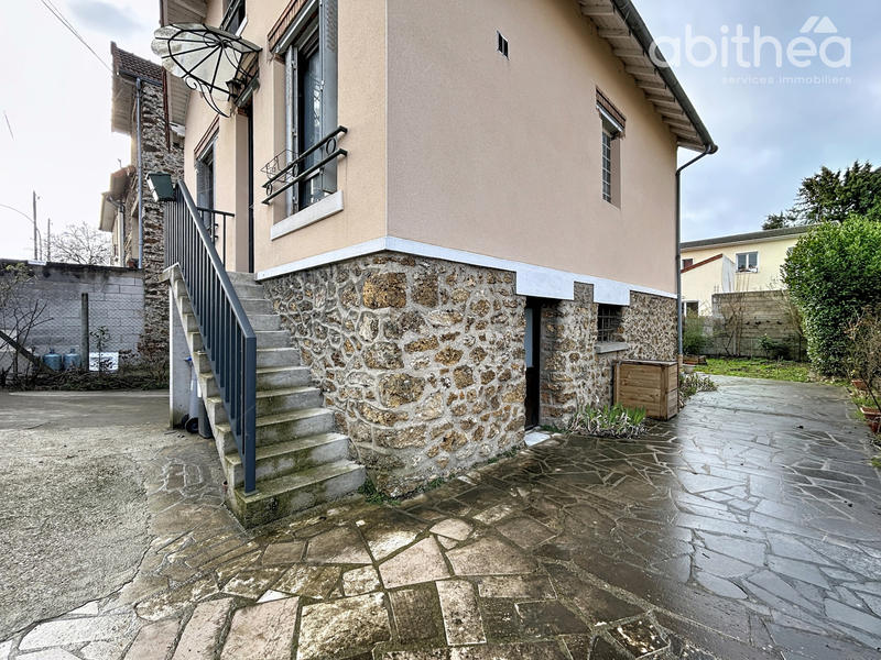 Maison - 151 m² - 5 pièces